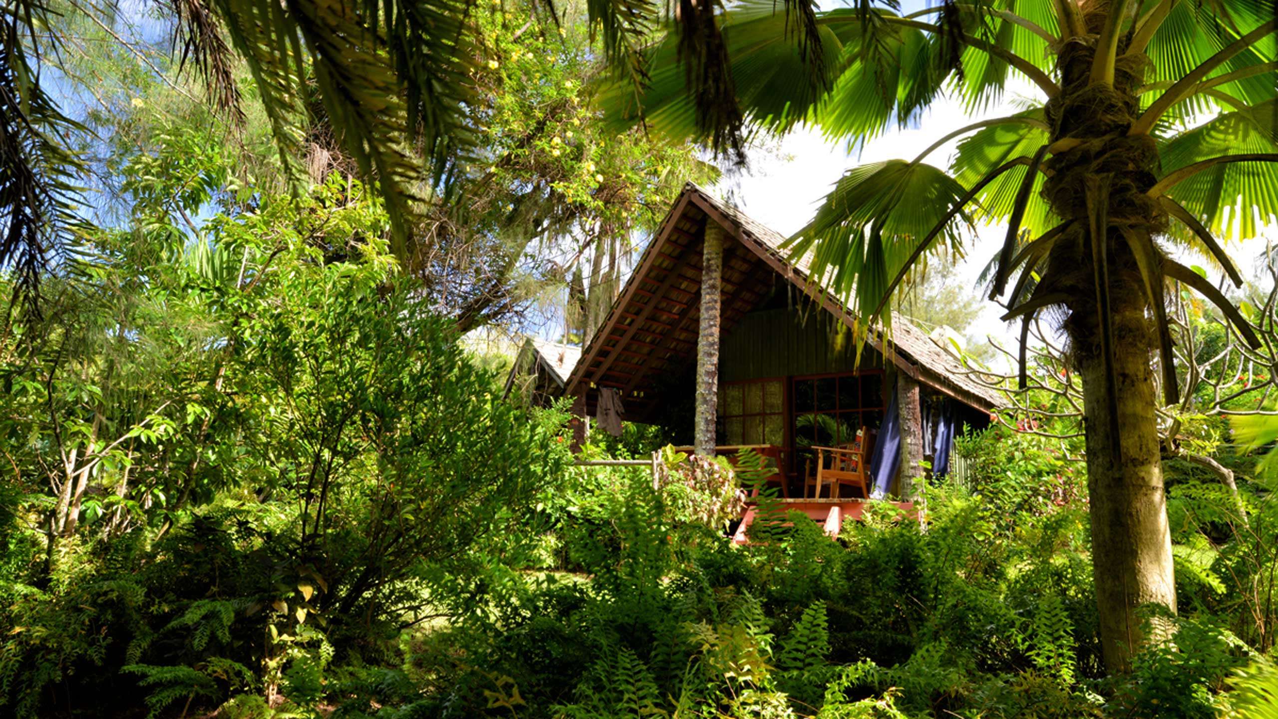 Cook Islands Remote Island Hopper 9D8N 