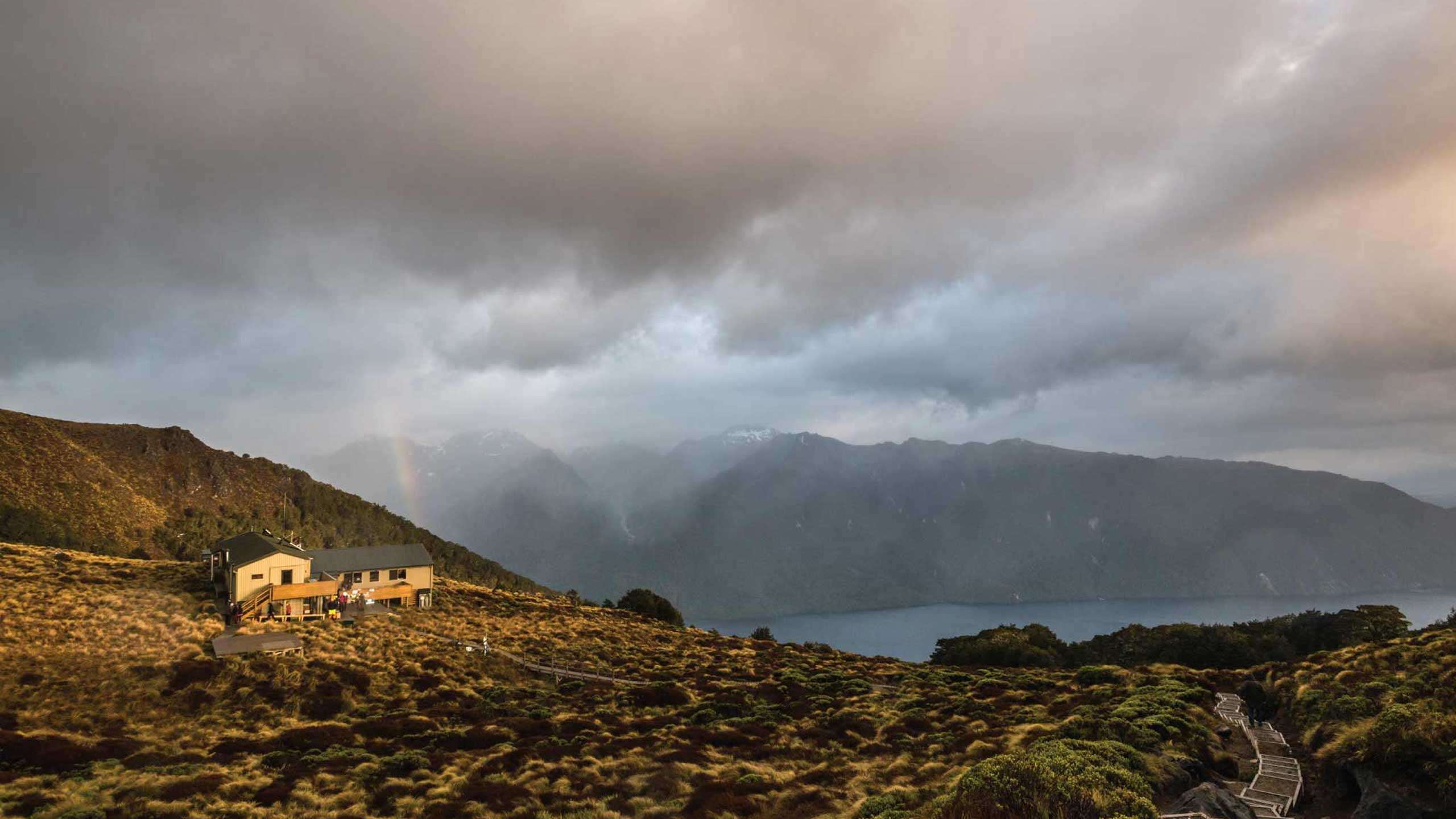 The Ultimate Luxury Fiordland Walk - Three Tracks, Milford Cruise & Heli Hike 3D2N, Fully Guided