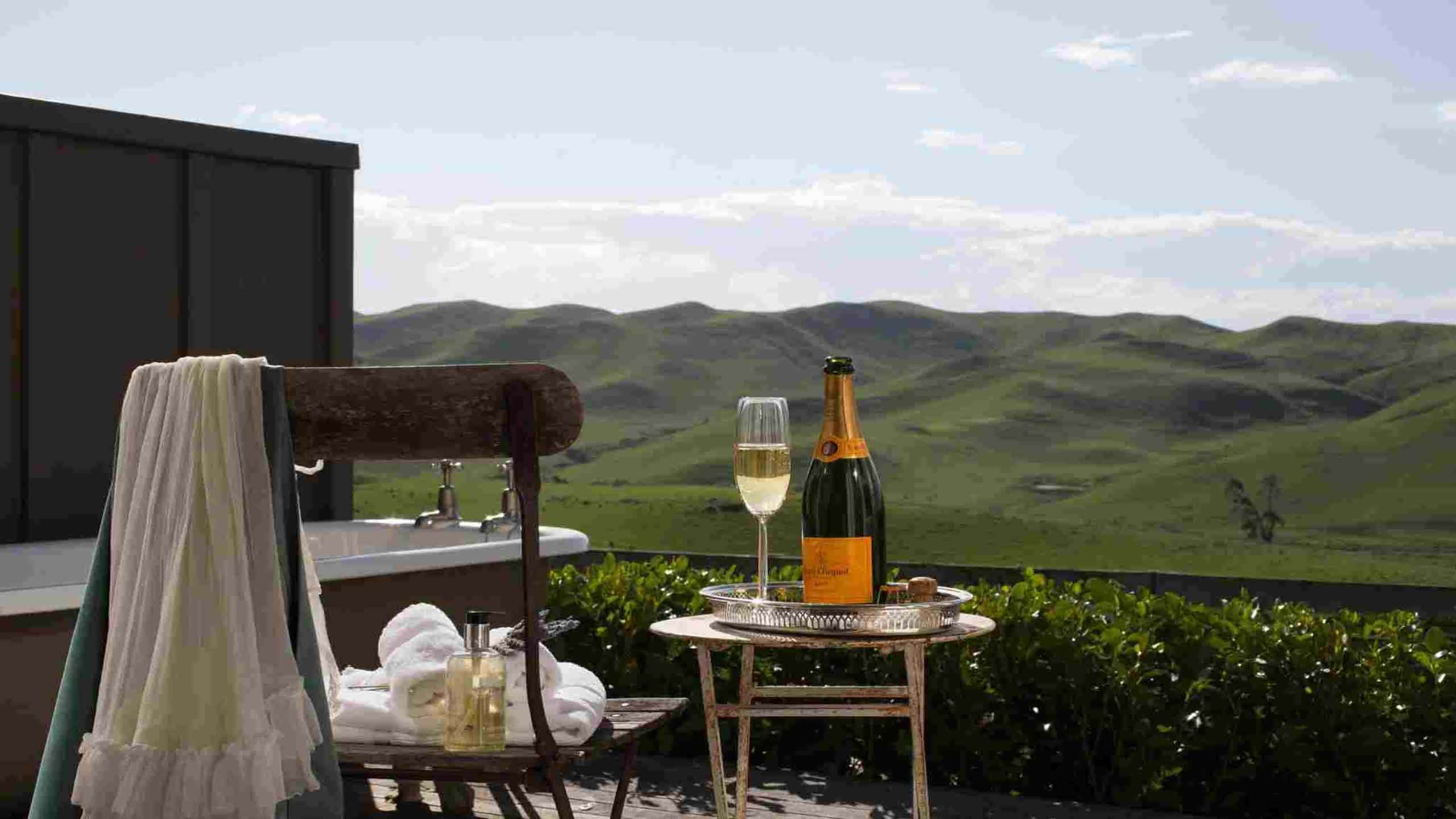 Hawke's Bay Trails Luxury Cycling 6D5N With Gastronomic Experiences, Self Guided