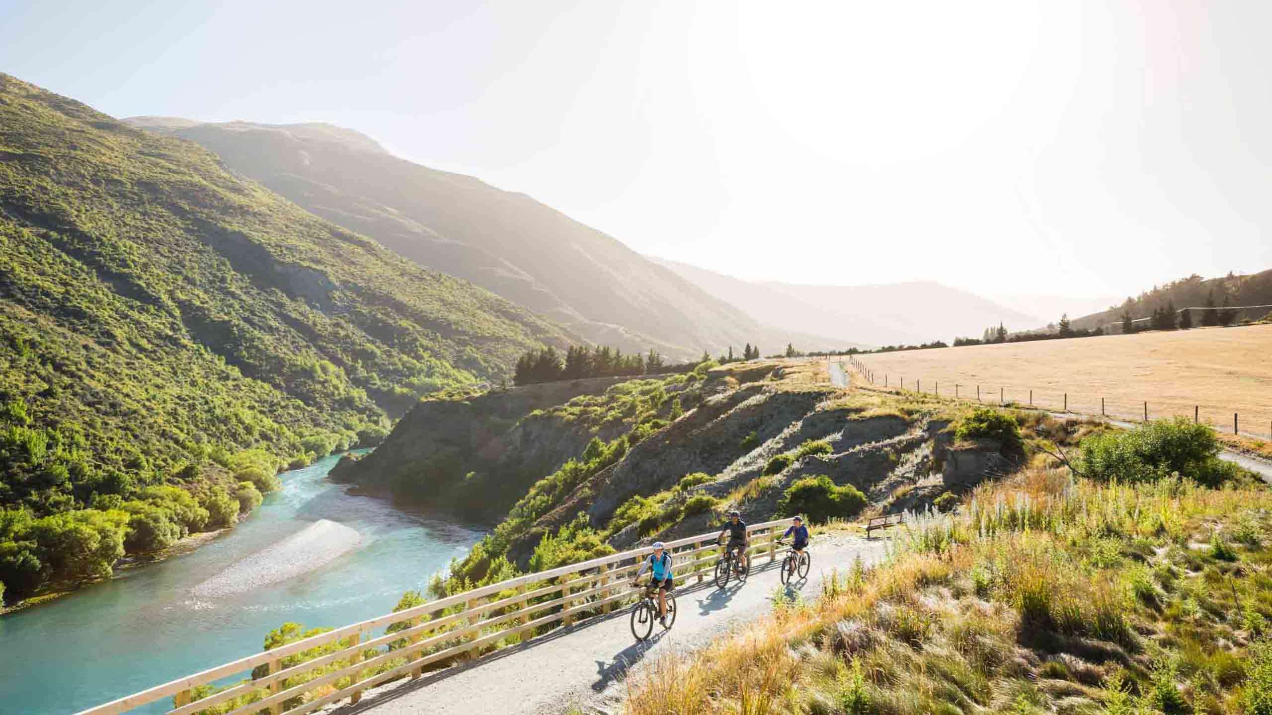 Queenstown Trail Luxury Bike, Vine & Dine 3D2N, Supported