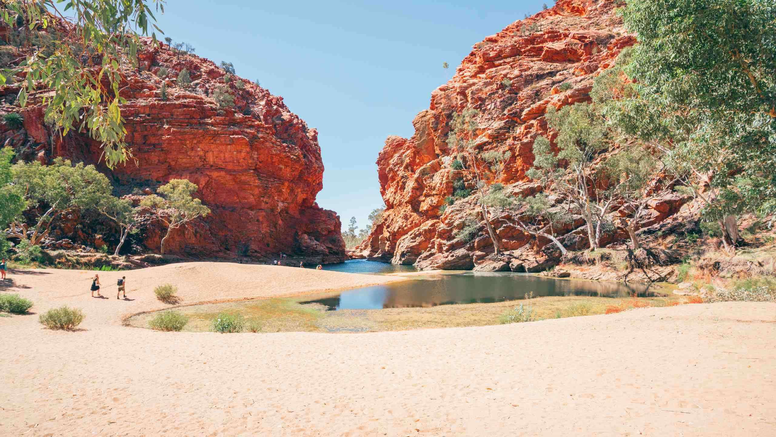 Uluru, Kings Canyon & West MacDonnell Ranges 4WD Tour 6D5N, Fully Guided & Group Tour