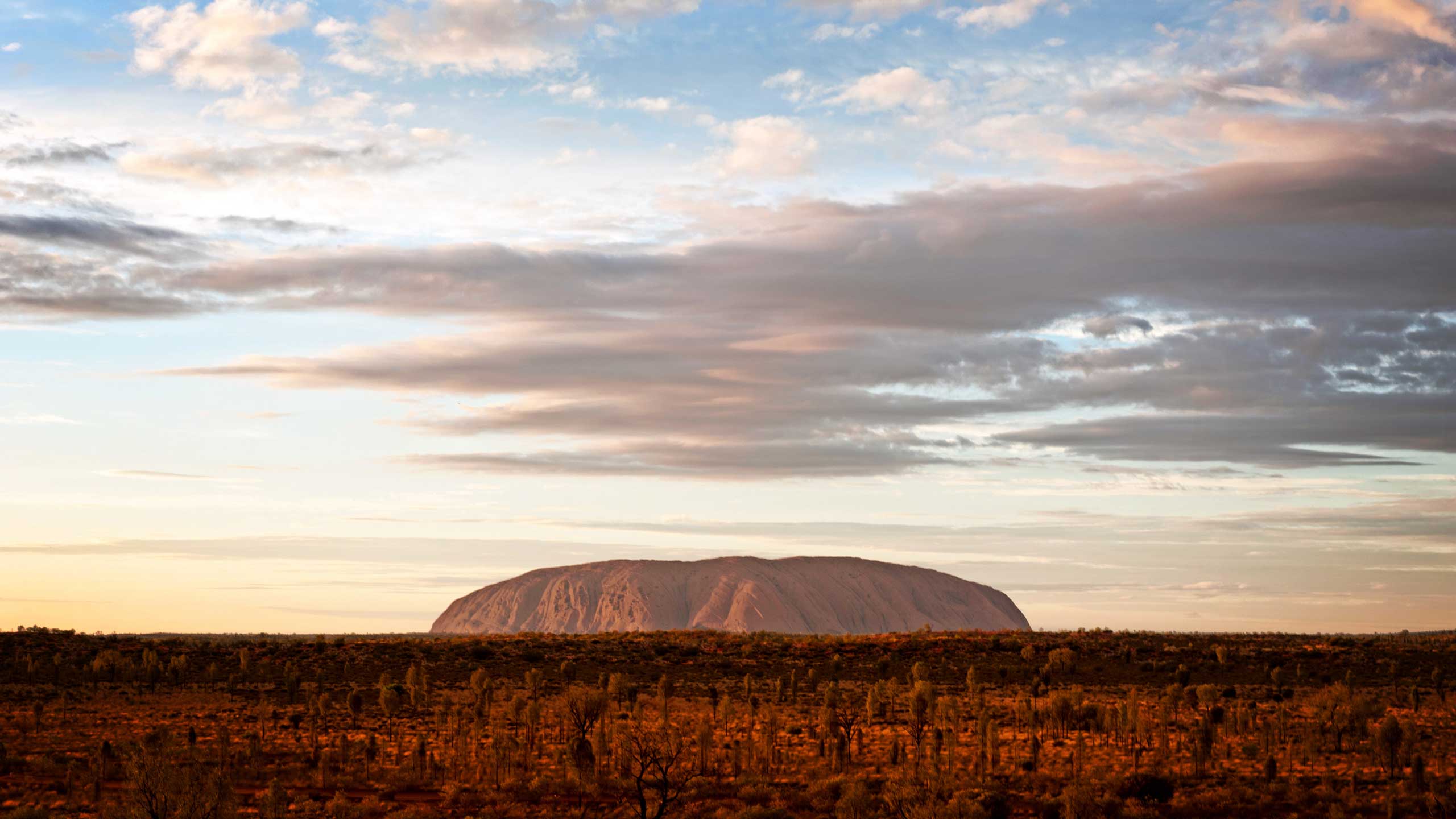 luxury-uluru-northern-territory-australia-uluru-landscape