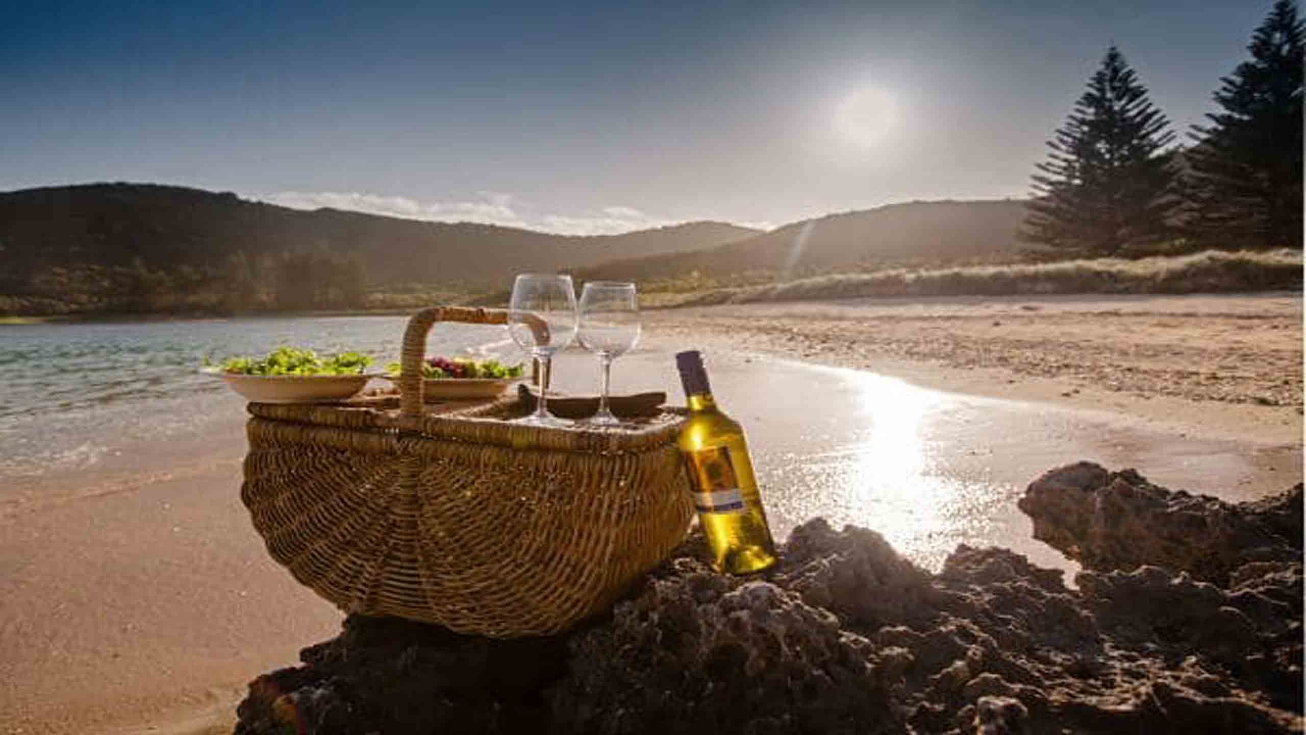 arajilla-lord-howe-island-beach-picnic-hamper
