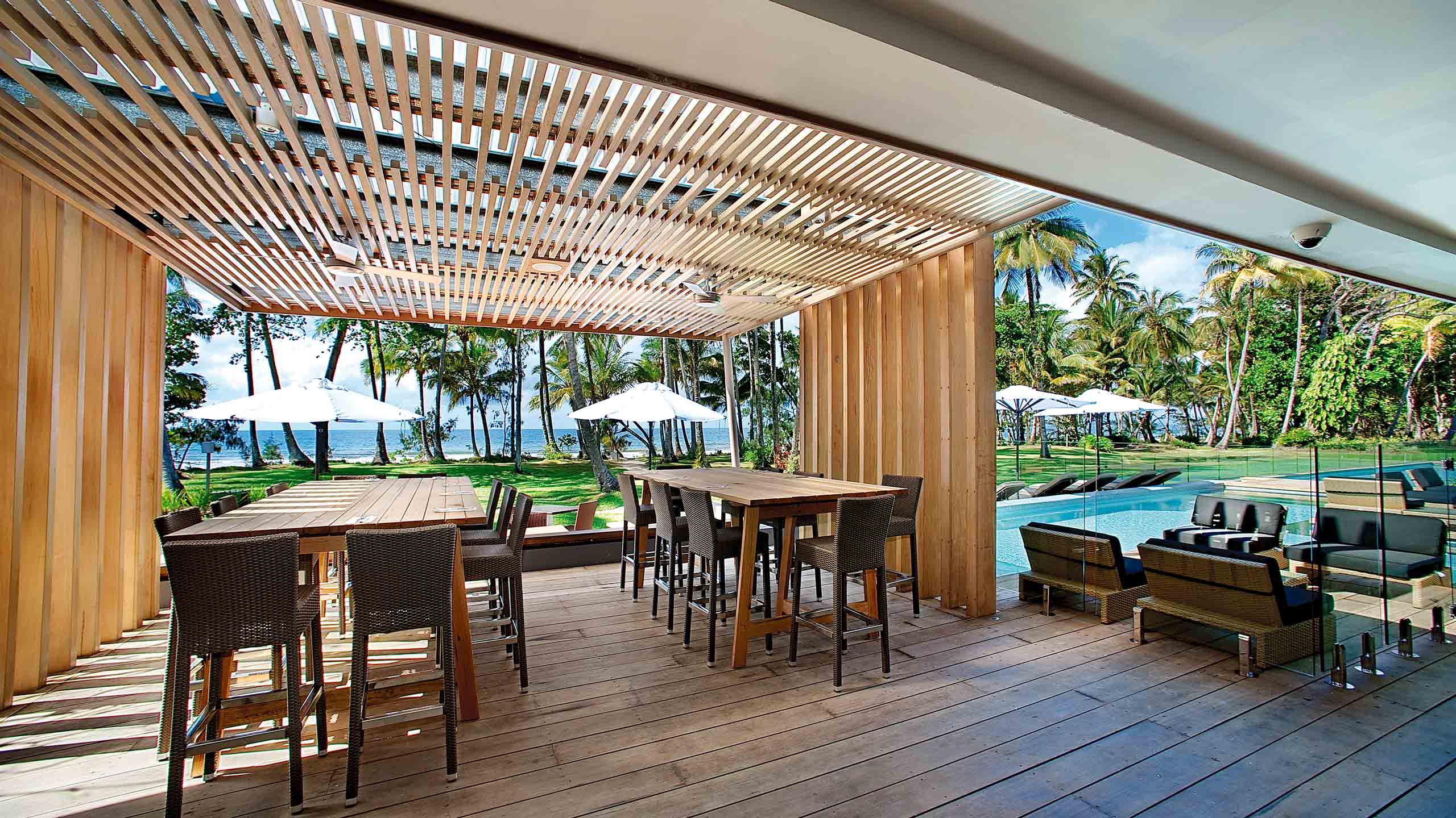 castaway-resort-and-spa-queensland-mission-beach-restaurant