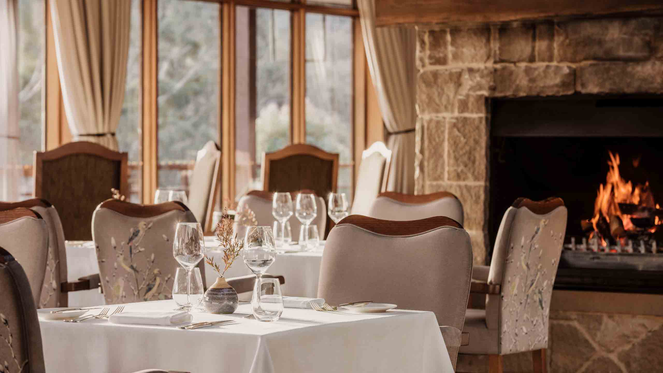 OneAndOnly-WolganValley-bluemountains-australia-diningroom