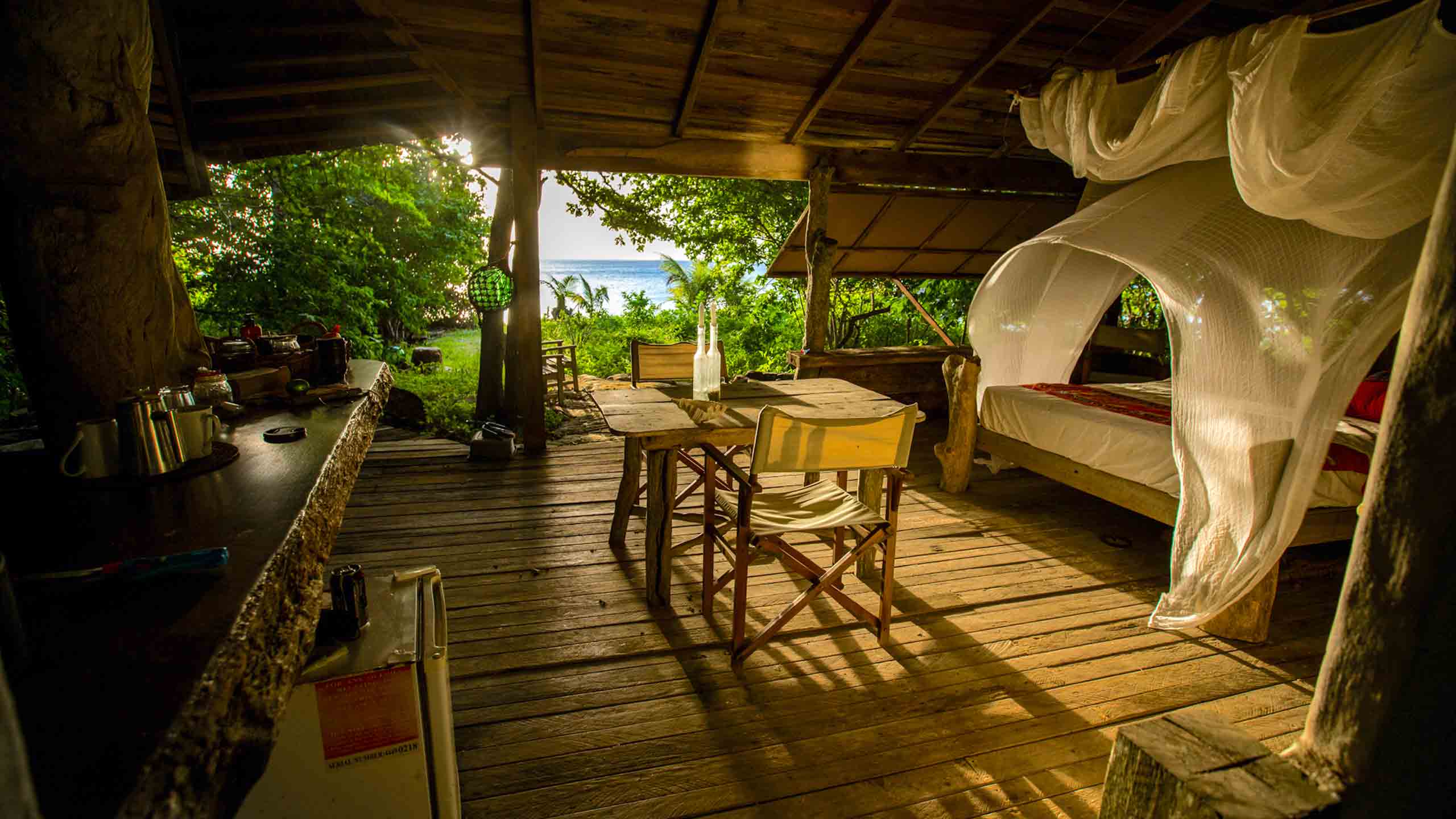 haggerstone-island-resort-queensland-great-barrier-cape-york-beach-hut