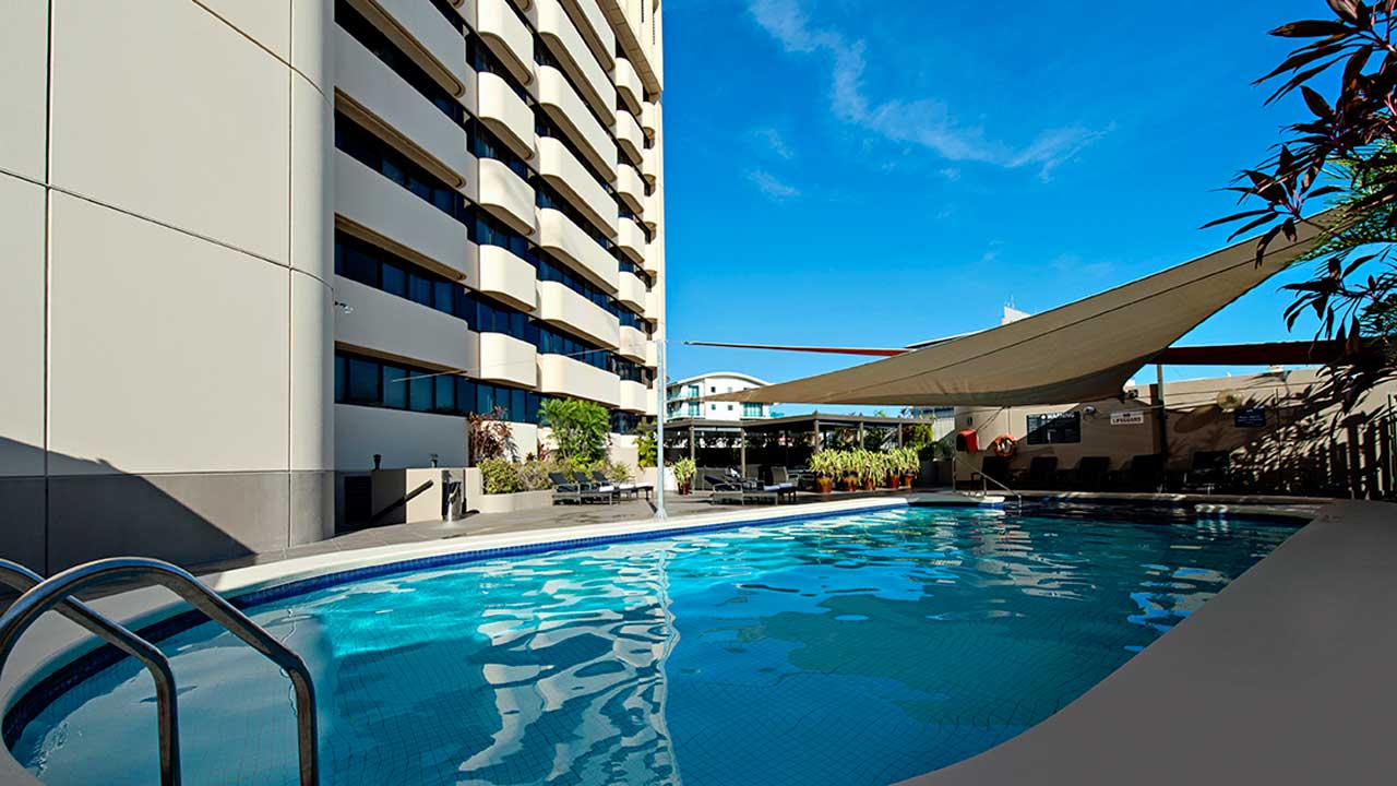 hilton-darwin-northern-territory-outdoor-pool