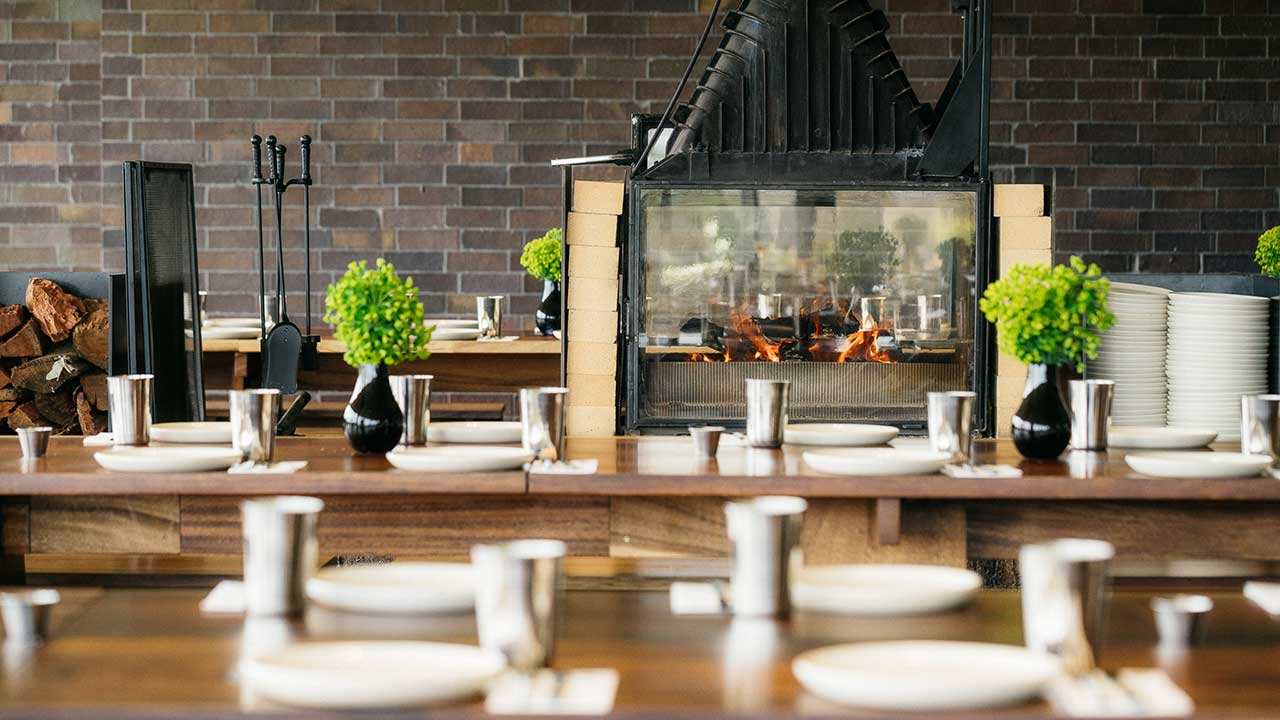 mornington-peninsula-victoria-jackalope-rare-hare-tables-close