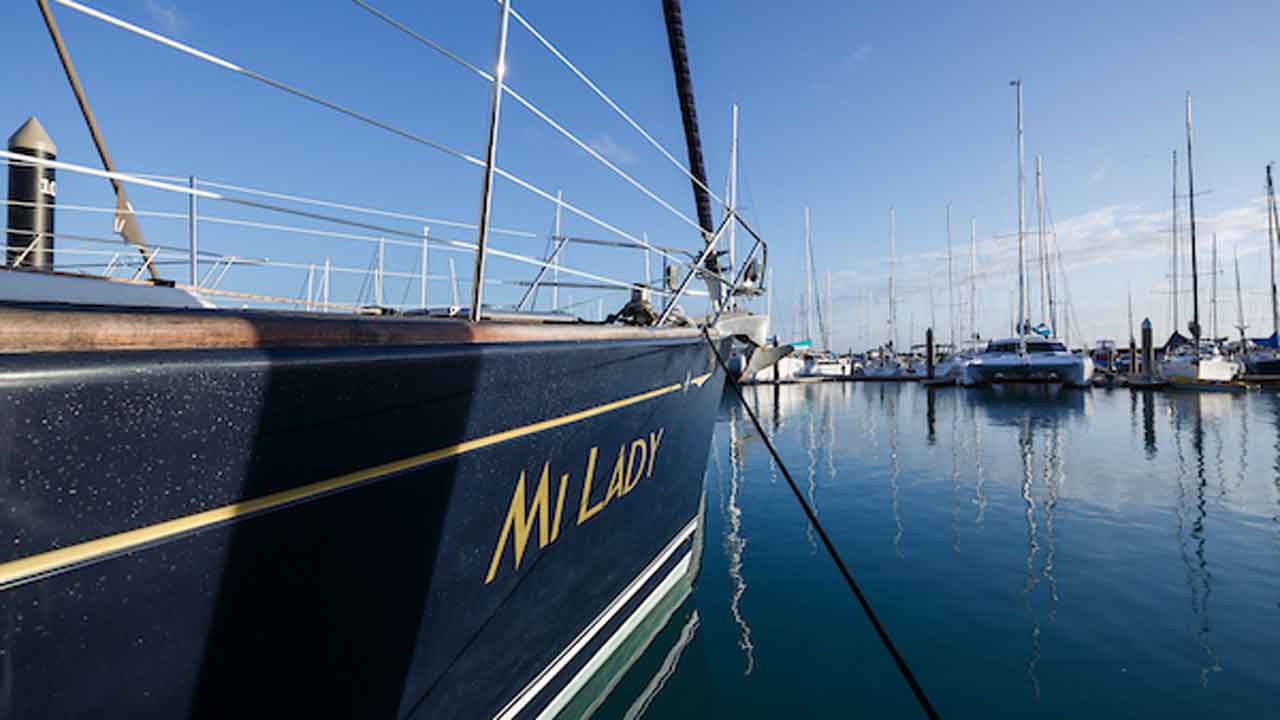 milady-australia-cruise-close-up