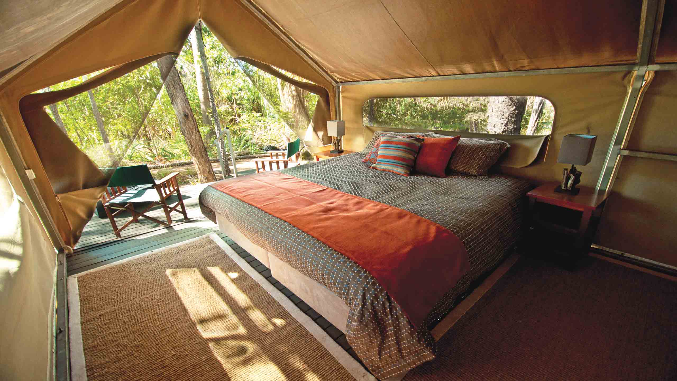 wa-kimberley-mitchell-falls-wilderness-lodge-cabin-interior