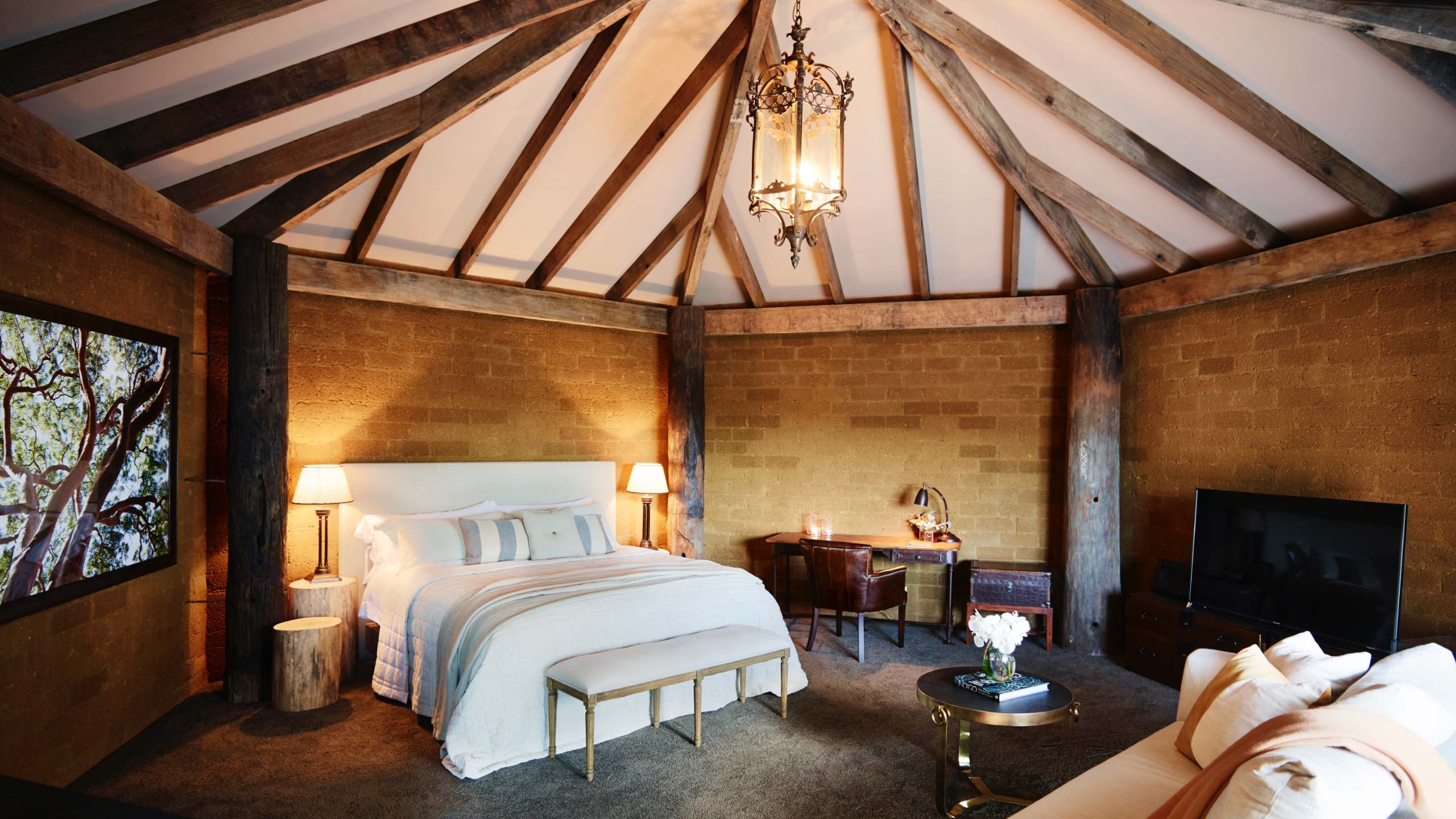 beach-house-new-south-wales-australia-luxury-accommodation-room-interior