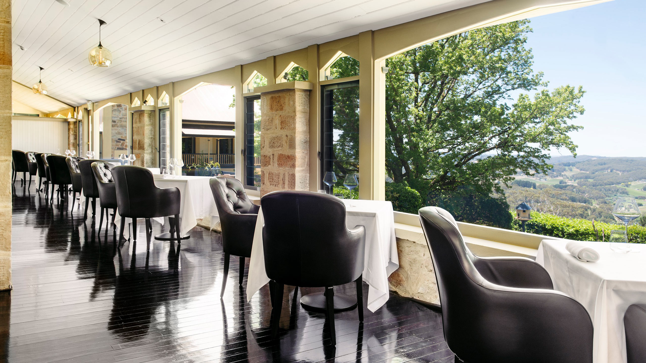 mt-lofty-house-adelaide-hardys-verandah-restaurant