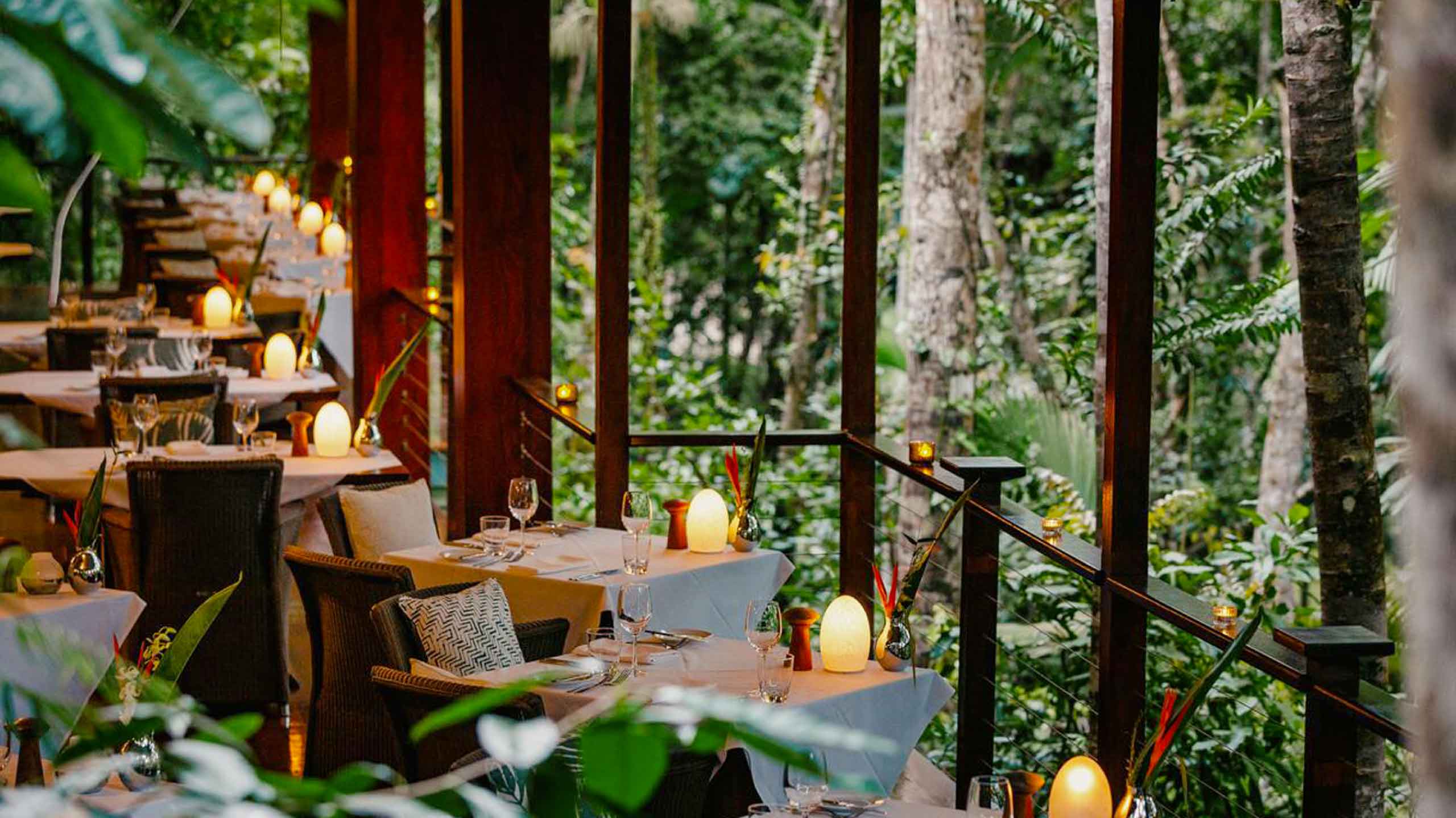 Silky-Oaks-Lodge-daintree-queensland-dining