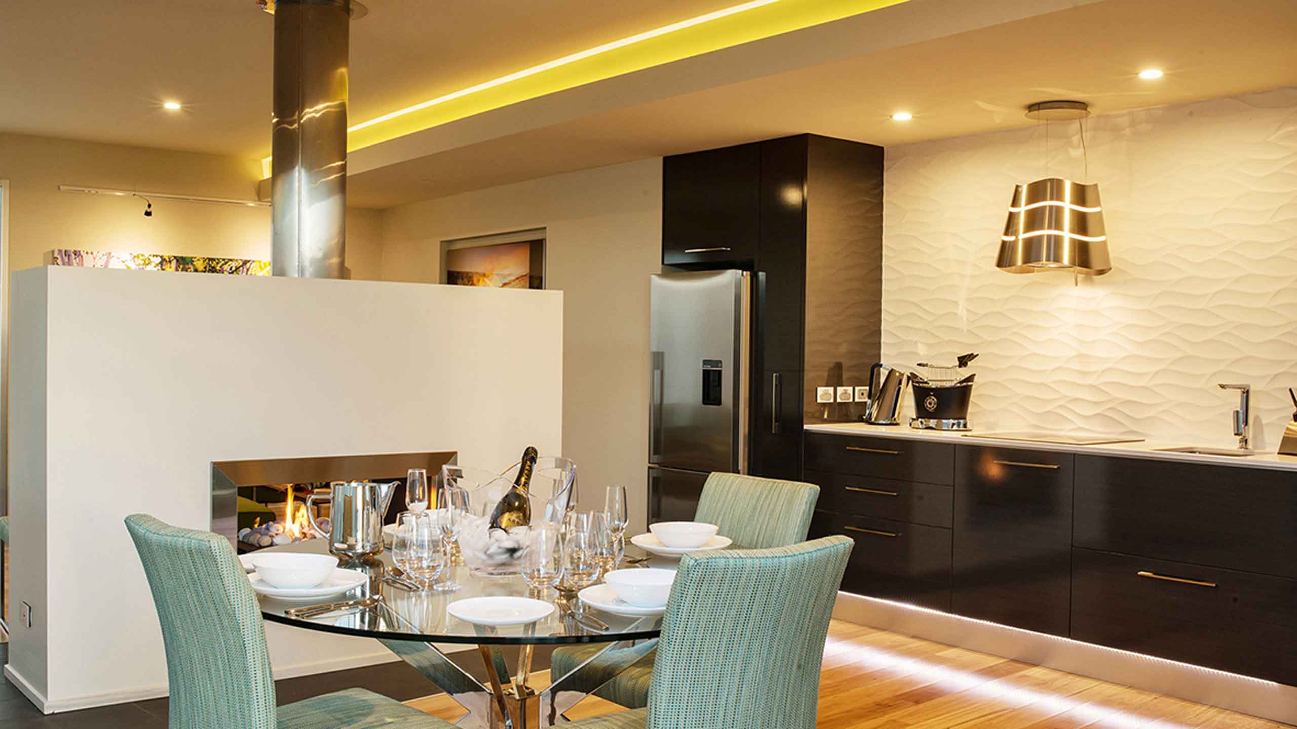 the-frames-murray-river-luxury-pastiche-dining-at-its-best