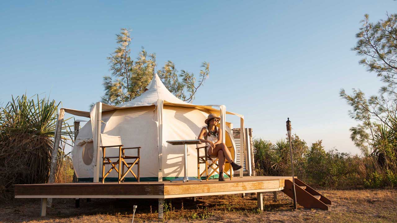 top-end-safari-northern-territory-australia-relaxing-at-camp