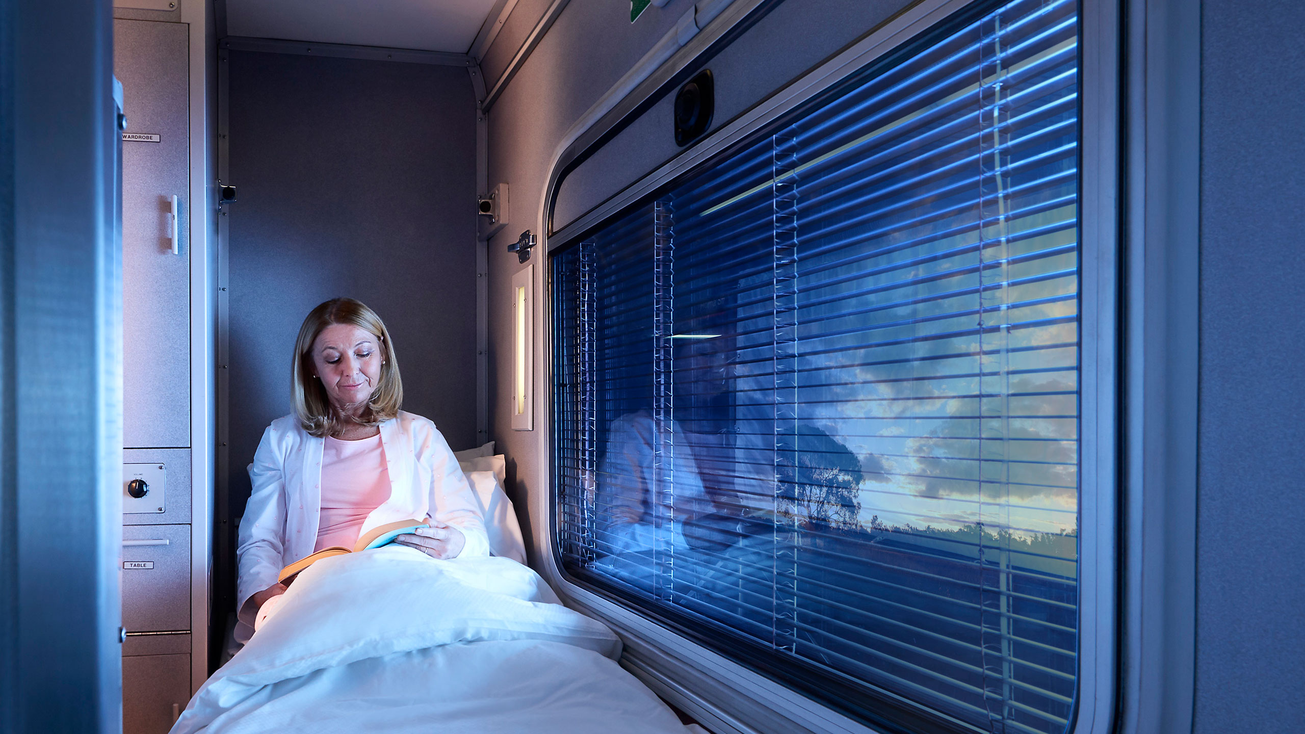 spirit-of-the-outback-australia-first-class-sleeper