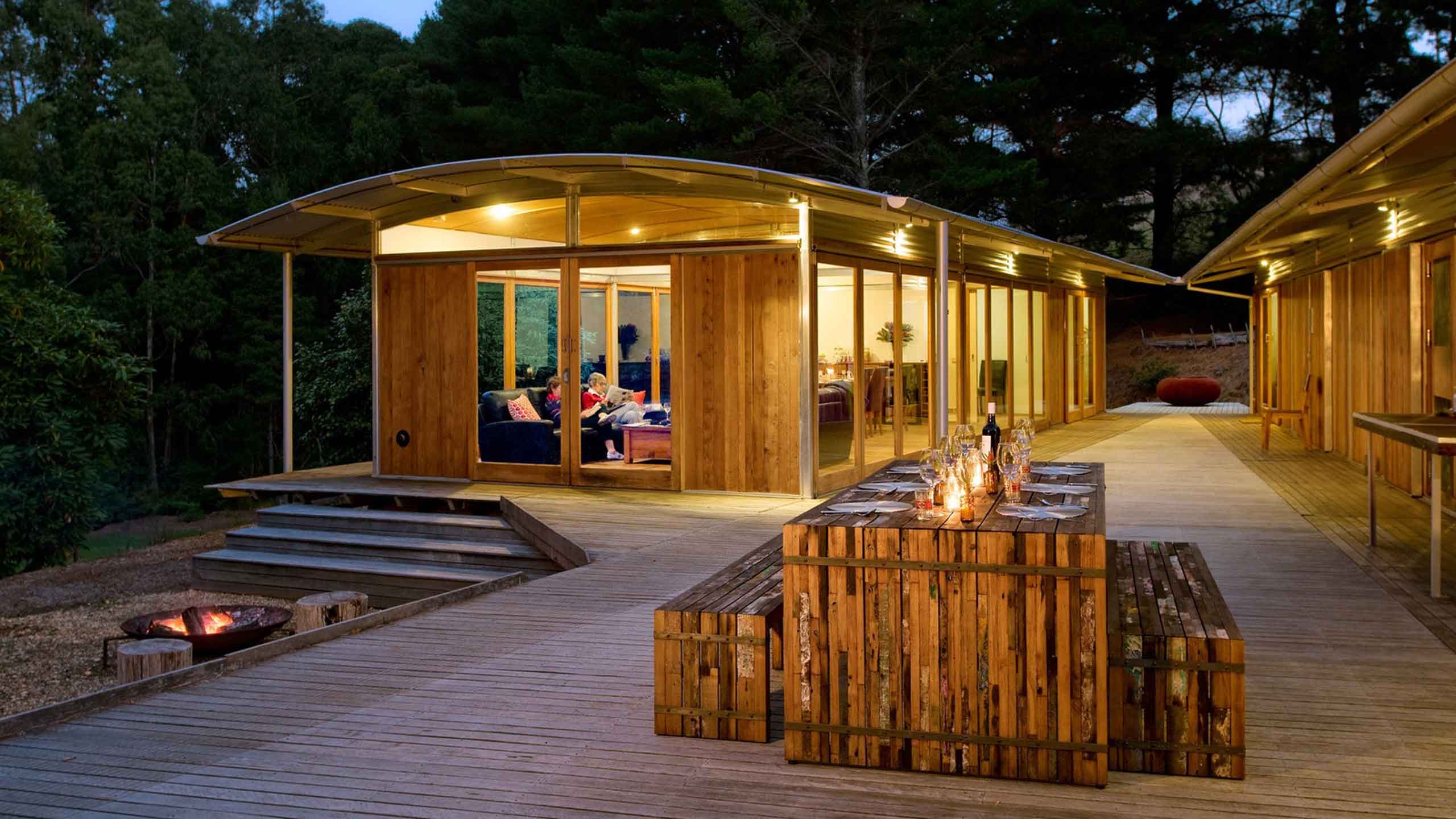 twelve-apostles-lodge-great-ocean-walk-victoria-australia-outdoor-dining