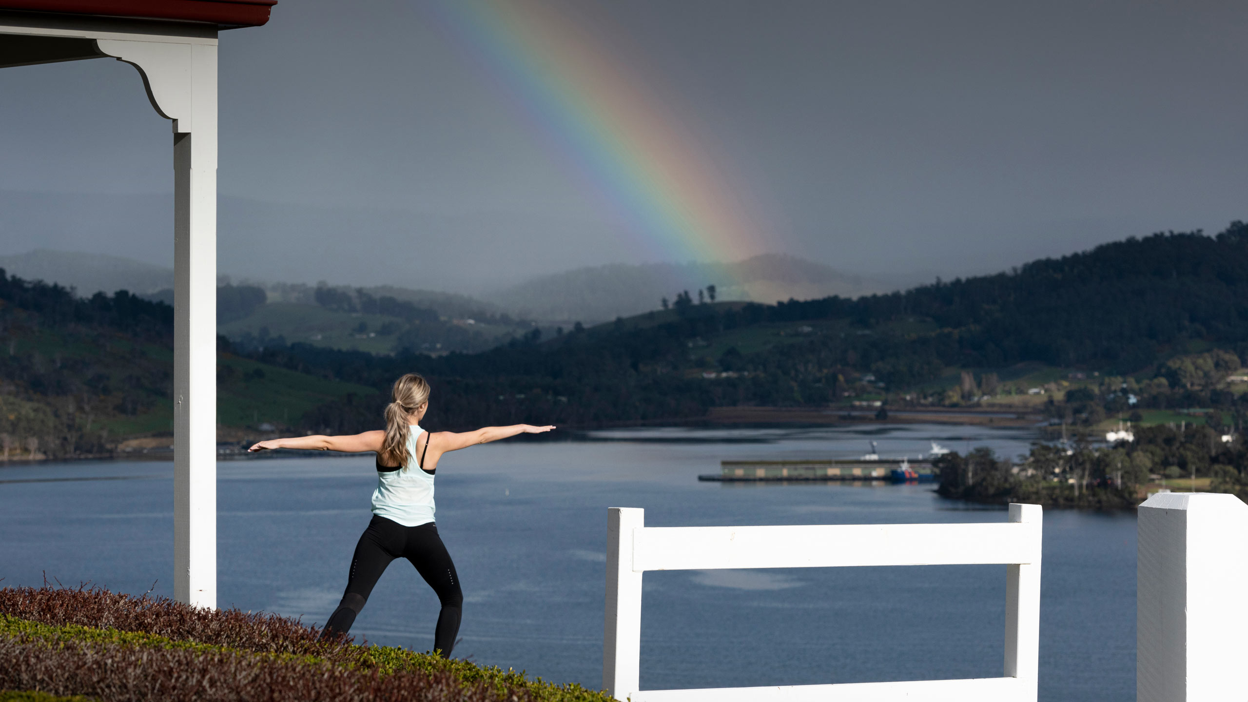 villa-talia-huon-valley-tasmania-yoga-pose2