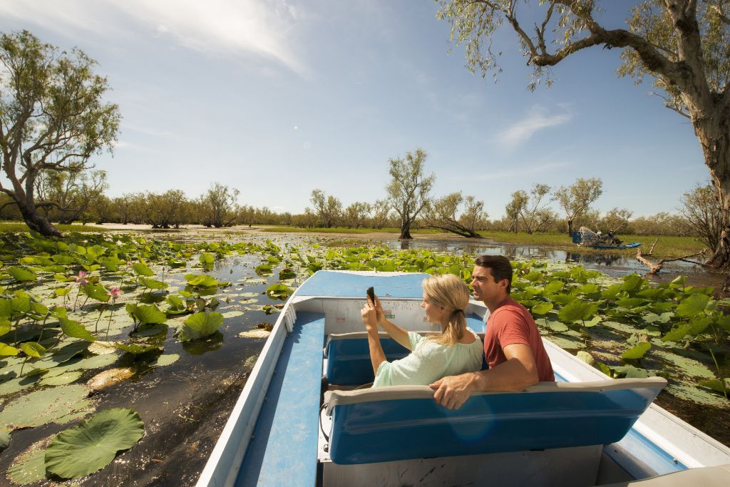 Wildman-Wilderness-Lodge-luxury-accommodation-australia-wildlife