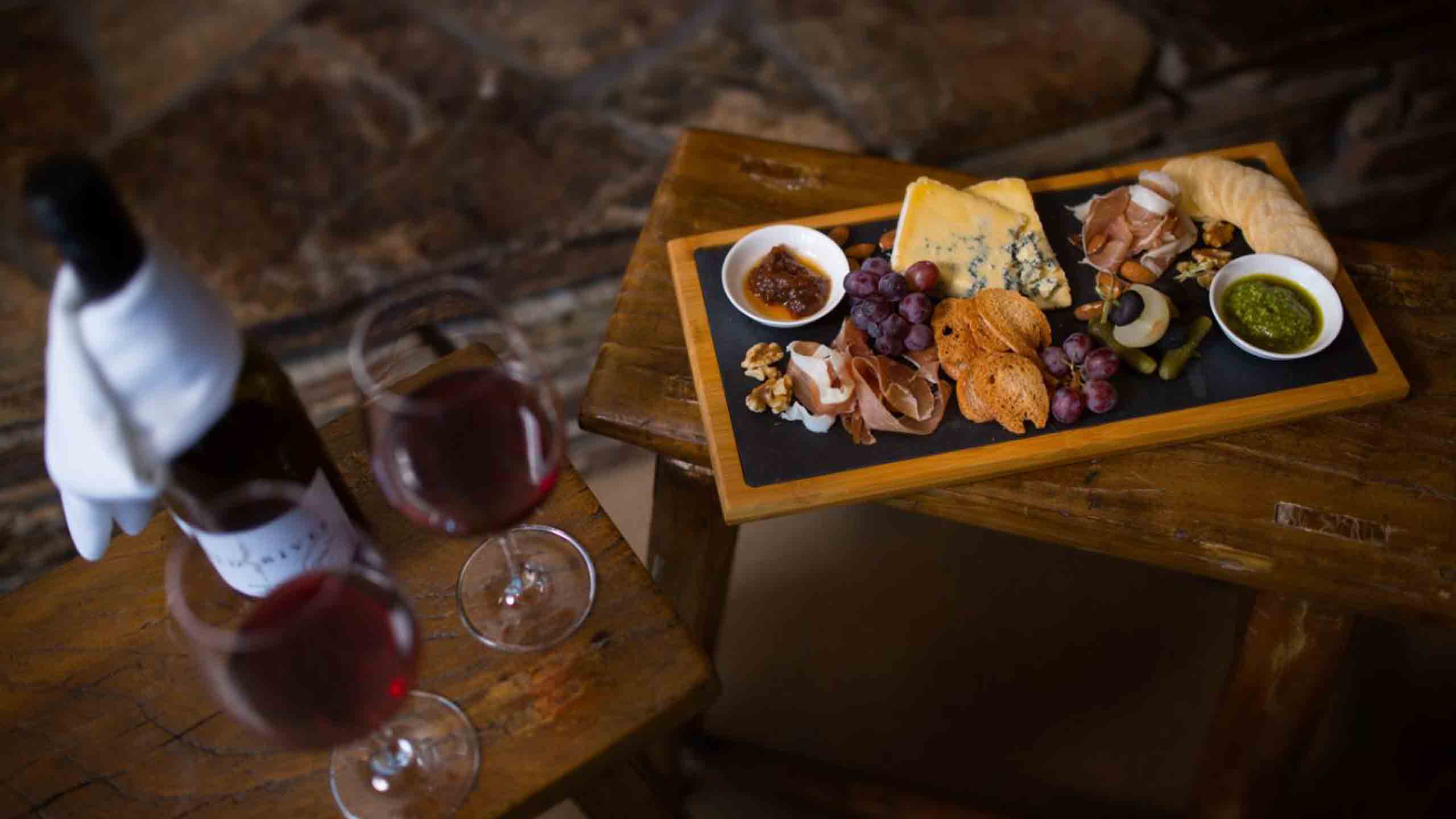hidden-lodge-queenstown-new-zealand-evening-antipasto
