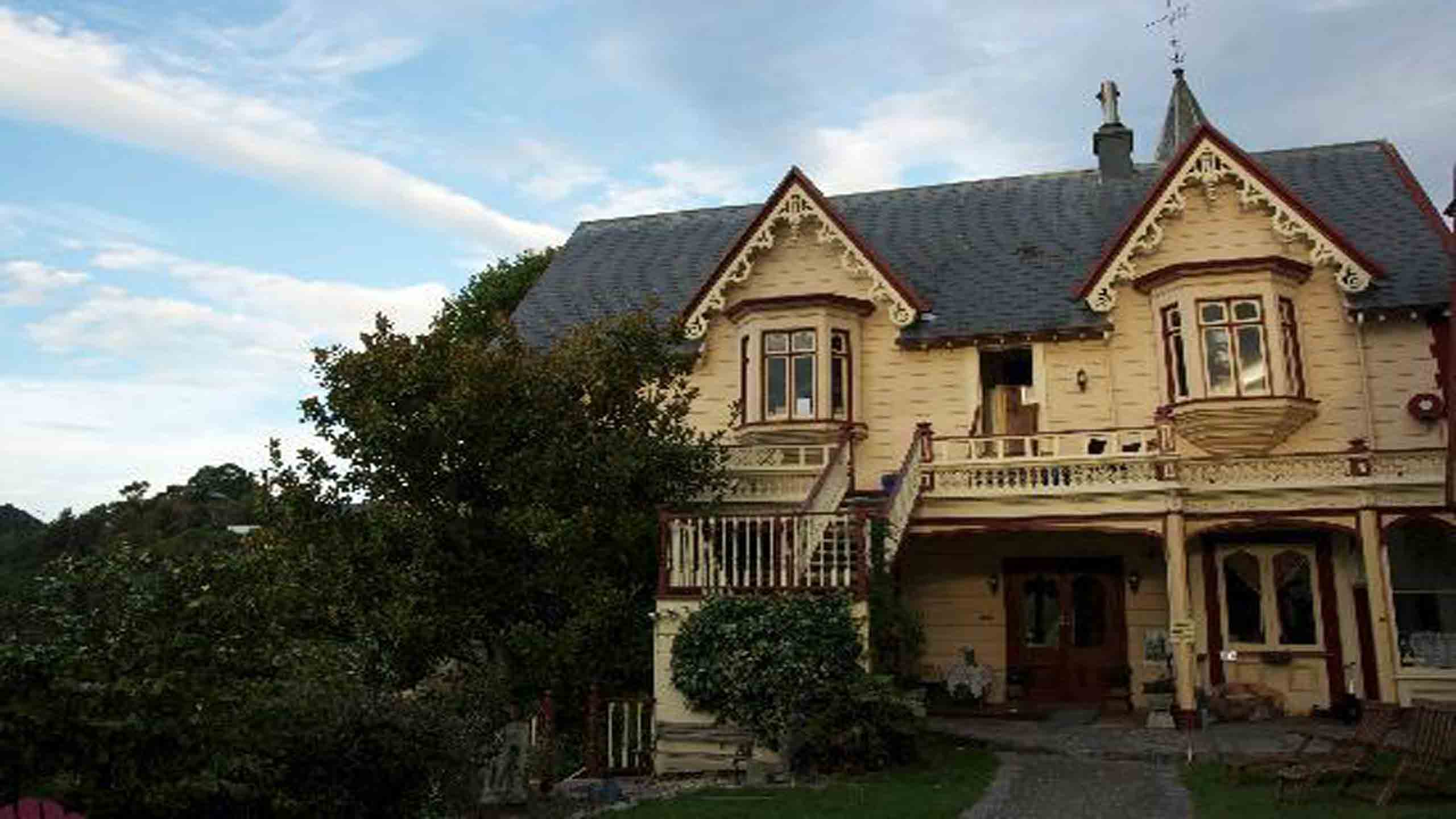 warwick-house-nelson-new-zealand-victorian-exterior