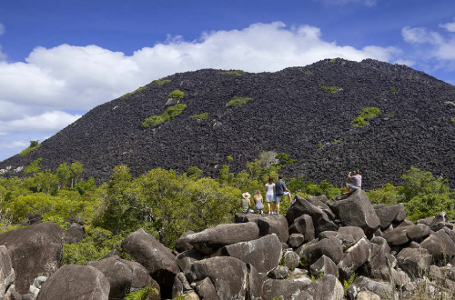 Black-Mountain-Cooktown-Tour