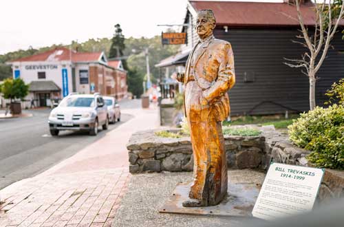 geeveston-statue-tasmania-australia