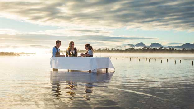 Saffire-freycinet-coles-bay-tasmania-dining-in-water