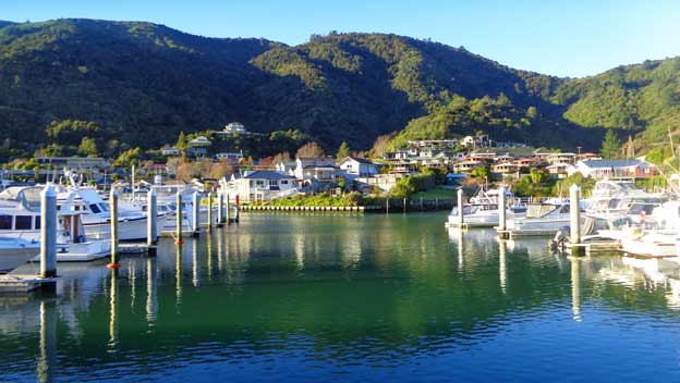 picton-marina-harbour-new-zealand