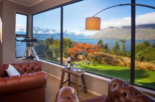 new-zealand-tour-queenstown-3-trail-aoraki-mt-cook-hooker-valley-walk-hidden-lodge-lounge-view