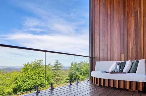 sequoia-adelaide-hills-mt-lofty-australia-Daybed-Balcony-