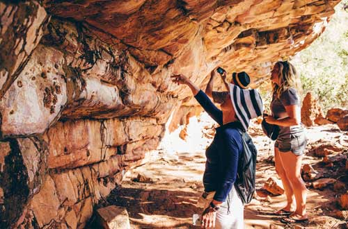 Viewing-Kimberley-Rock-Art-Site