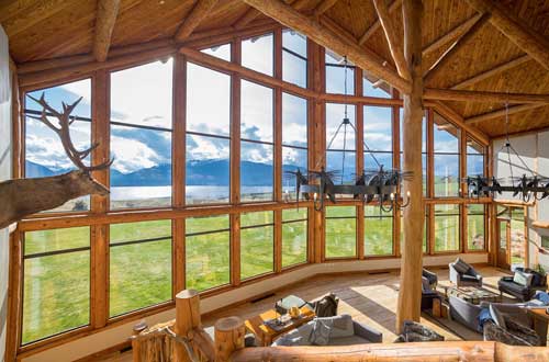 Fiordland-Lodge-out-to-view-new-zealand