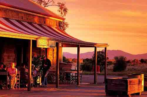 flying-gourmet-getaway-austrlaia-prairie-hotel-sunset-exterior