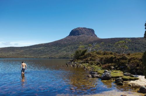 Cradle-mountain-overland-tekking-tasmania-australia