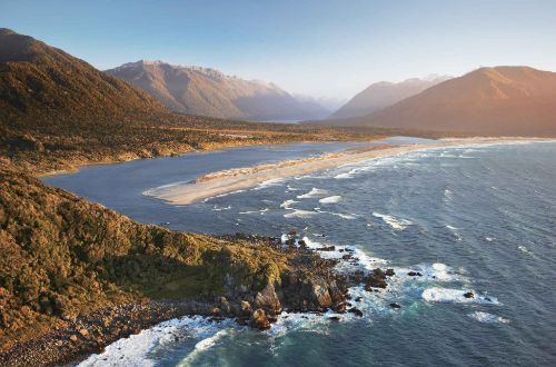 Hollyford-Track-Walk-Martins-Bay