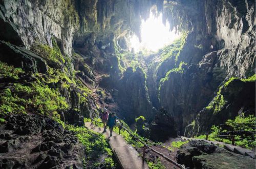 cave-trekking-indonesia-bali