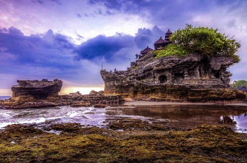 bali-beyond-hiking-amankila-bale-Tirta-Sari-ultimate-luxury