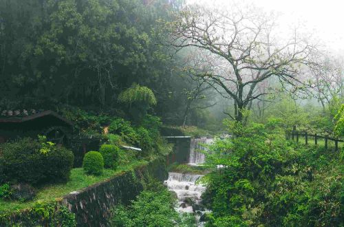 japan-walk-japan-alps-explore-nakasendo-trail-Tsumago-river
