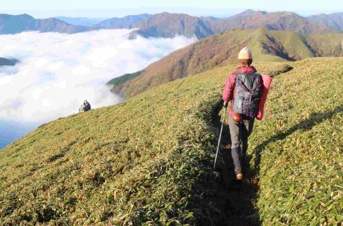 japan-tour-shikoku-mountain-and-sea-walk-mt-tsurugi-