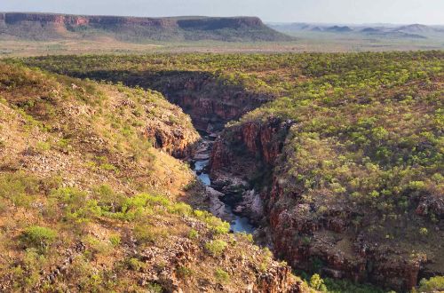 kimberley-trekking-Bell-Gorge-Waterfall-