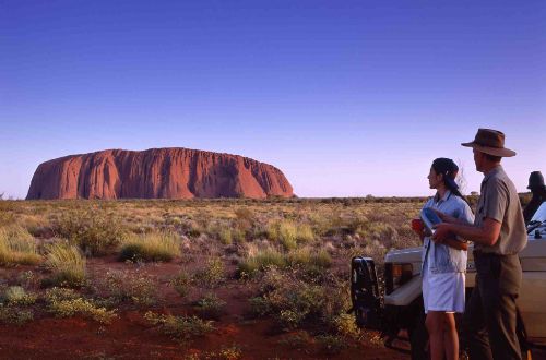 australia-tour-alice-springs-kings-canyon-uluru-walk-uluru-base-walk