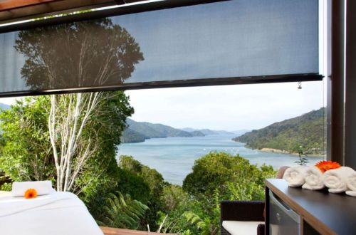 cloudy-bay-luxury-gourmet-tour-the-sounds-retreat-treatment-room-
