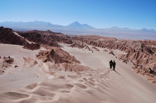 chile-walk-atacama-desert