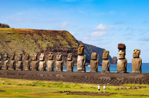 chile-walk-easter-island-rapa-nui-status