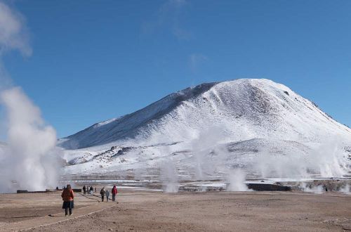 chile-walk-geothermal-field-