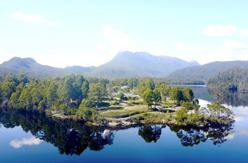 tullah-lakeside-lodge-tarkine-accommodation