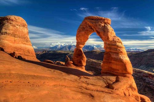 usa-arches-national-park-walk-arch-red-rock
