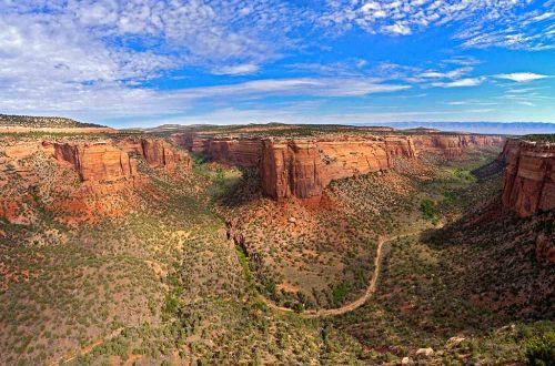 usa-arches-national-park-walk-landscape