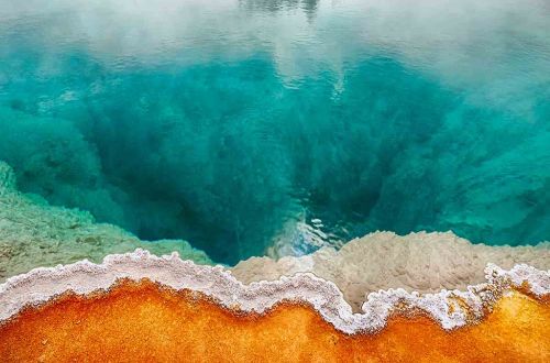 yellowstone-grand-teton-national-park-walk-hot-spring